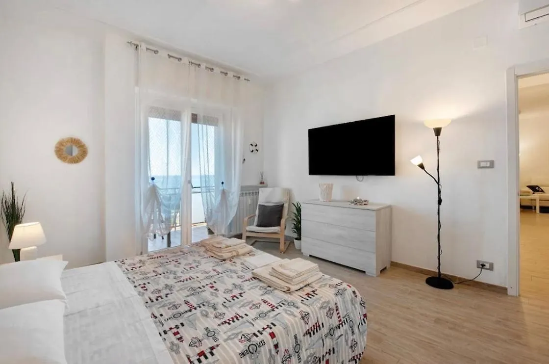 Happy Home Savona 0*,