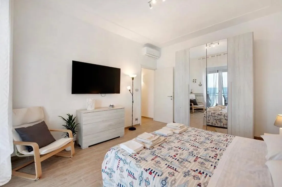 Appartement Happy Home Savona Italië